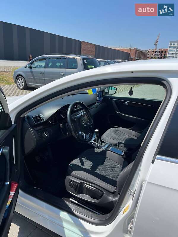 Седан Volkswagen Passat 2011 в Хмельницком фото 5 Седан Volkswagen Passat 2011 в Хмельницком