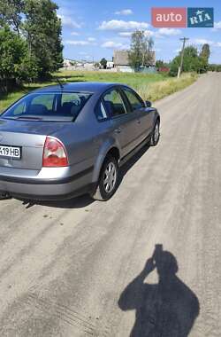Седан Volkswagen Passat 2002 в Житомире