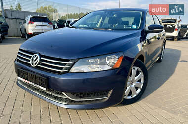 Седан Volkswagen Passat 2014 в Львове