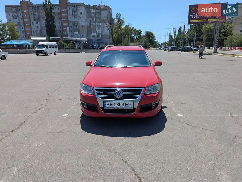 Універсал Volkswagen Passat 2010 в Миколаєві