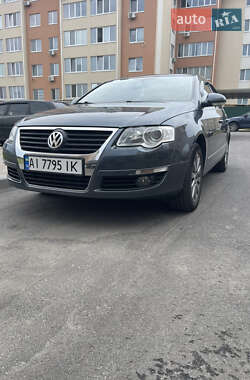 Седан Volkswagen Passat 2010 в Крюковщине