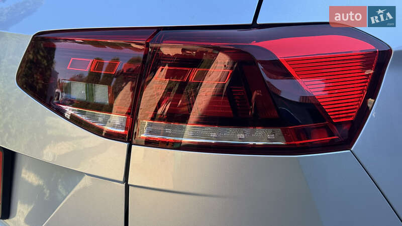 Универсал Volkswagen Passat 2021 в Сваляве