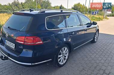 Універсал Volkswagen Passat 2012 в Жмеринці