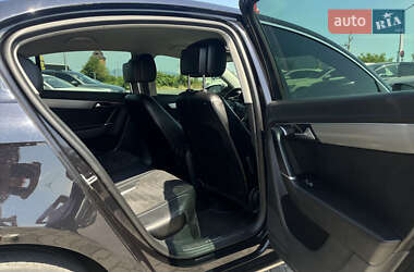 Седан Volkswagen Passat 2013 в 