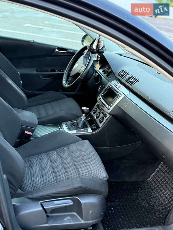 Седан Volkswagen Passat 2007 в Ужгороде