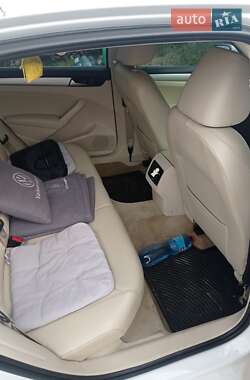 Седан Volkswagen Passat 2013 в 