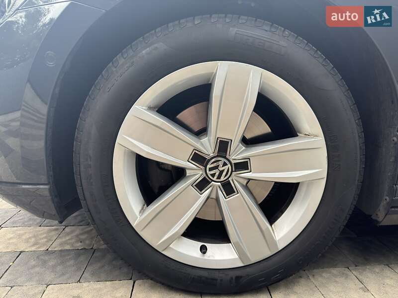 Универсал Volkswagen Passat 2019 в Ужгороде