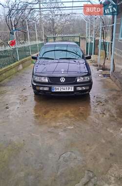 Седан Volkswagen Passat 1995 в Арцизе