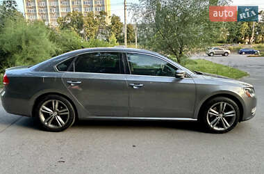 Седан Volkswagen Passat 2014 в 