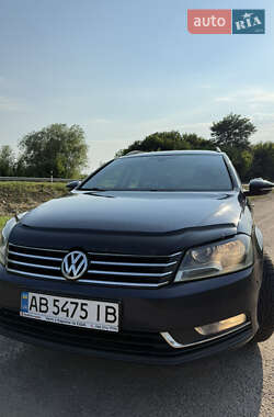 Універсал Volkswagen Passat 2011 в Києві