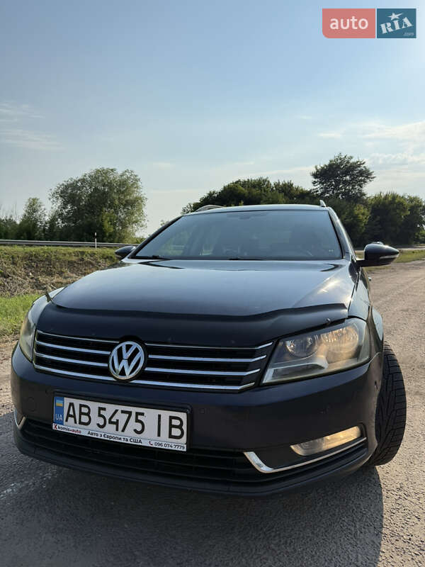 Volkswagen Passat 2011