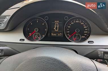 Универсал Volkswagen Passat 2010 в 