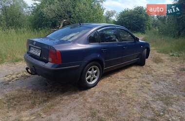 Седан Volkswagen Passat 2000 в 