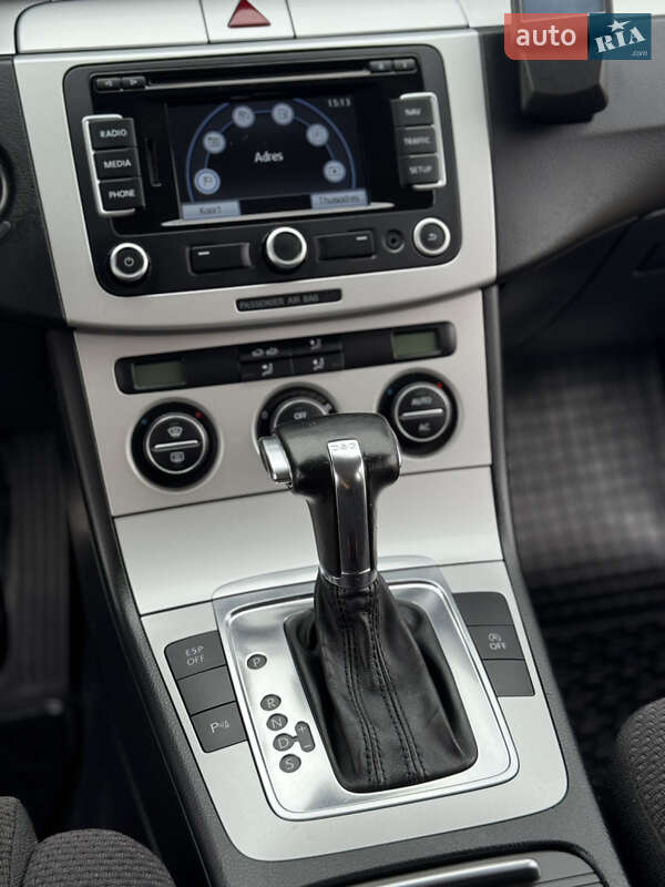 Универсал Volkswagen Passat 2009 в Луцке