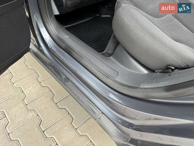 Универсал Volkswagen Passat 2009 в Луцке