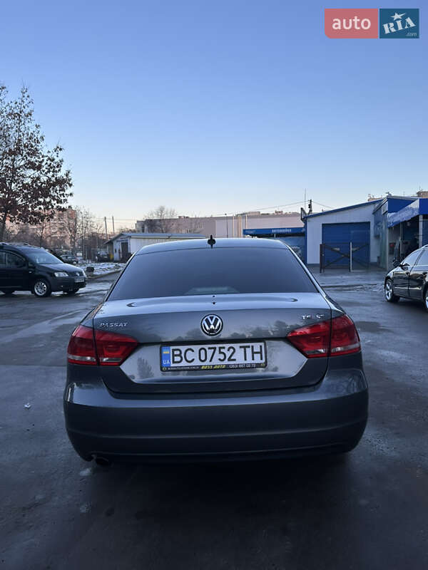 Седан Volkswagen Passat 2014 в Львове