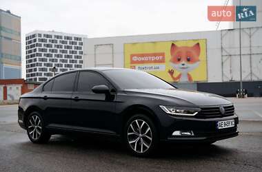 Седан Volkswagen Passat 2018 в Вінниці