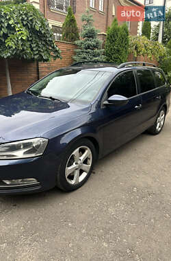 Универсал Volkswagen Passat 2012 в Софиевской Борщаговке