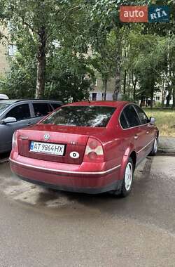 Седан Volkswagen Passat 2001 в Ивано-Франковске