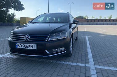 Универсал Volkswagen Passat 2012 в Тернополе
