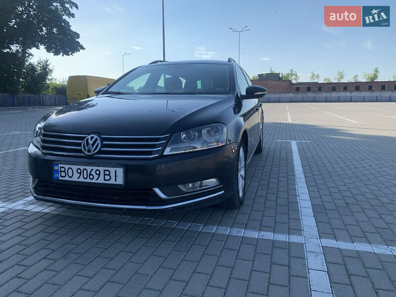Универсал Volkswagen Passat 2012 в Тернополе
