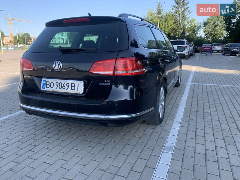Универсал Volkswagen Passat 2012 в Тернополе