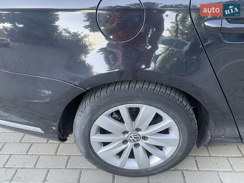 Универсал Volkswagen Passat 2012 в Тернополе