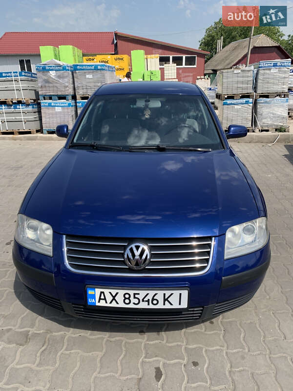 Седан Volkswagen Passat 2001 в Краснограде