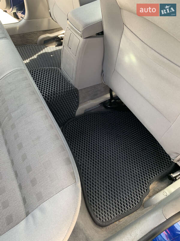 Седан Volkswagen Passat 2001 в Краснограде