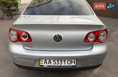 Седан Volkswagen Passat 2008 в 