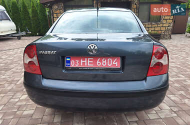 Седан Volkswagen Passat 2001 в 
