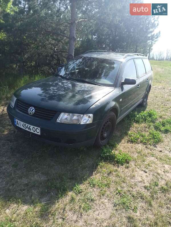 Универсал Volkswagen Passat 1999 в Ржищеве