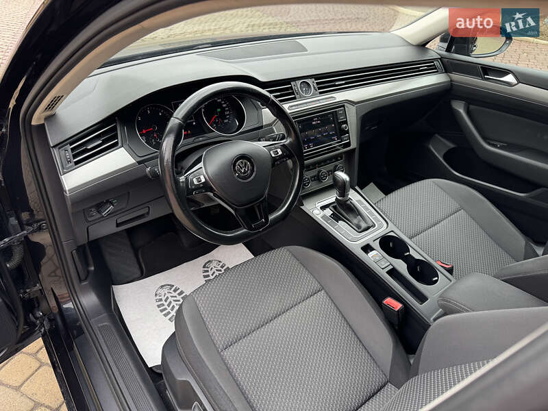 Универсал Volkswagen Passat 2017 в Мукачево