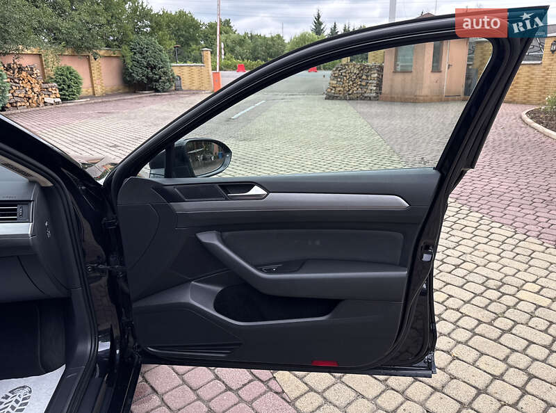 Универсал Volkswagen Passat 2017 в Мукачево