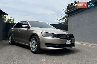 Седан Volkswagen Passat 2014 в 