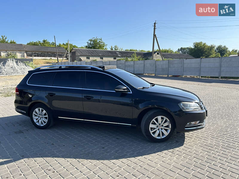 Универсал Volkswagen Passat 2011 в Хмельницком