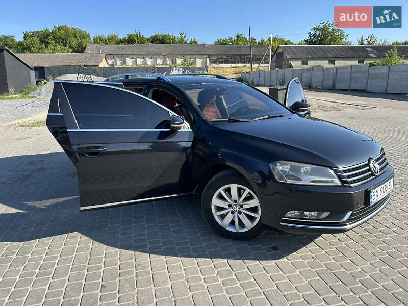Универсал Volkswagen Passat 2011 в Хмельницком