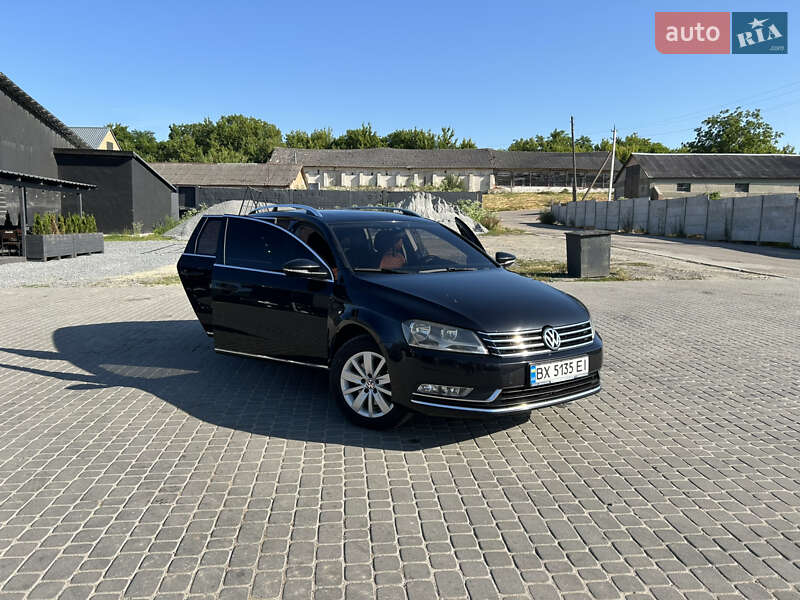 Универсал Volkswagen Passat 2011 в Хмельницком