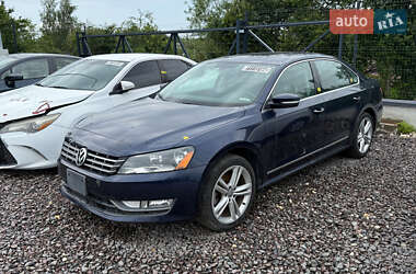 Седан Volkswagen Passat 2013 в Львове
