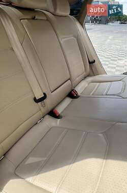 Седан Volkswagen Passat 2014 в 