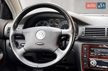 Універсал Volkswagen Passat 2004 в 