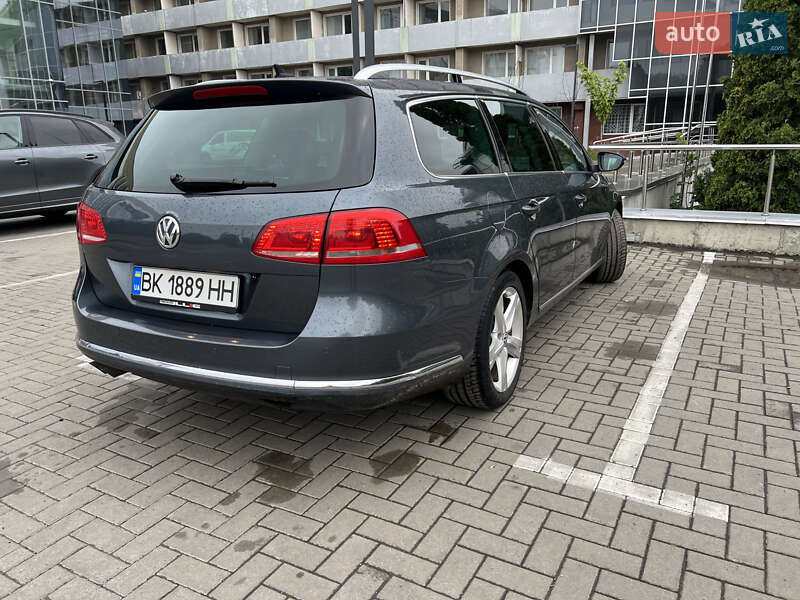 Универсал Volkswagen Passat 2011 в Луцке