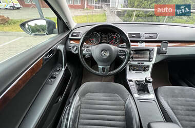 Универсал Volkswagen Passat 2011 в 