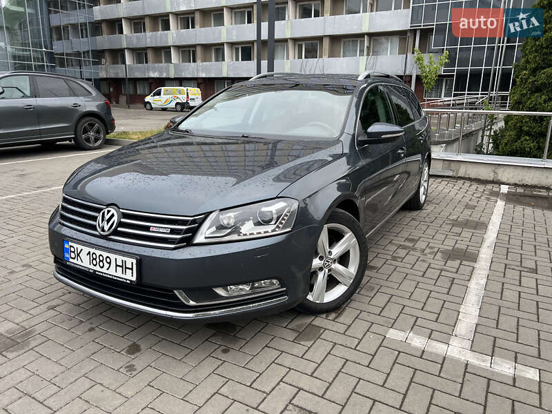 Универсал Volkswagen Passat 2011 в 