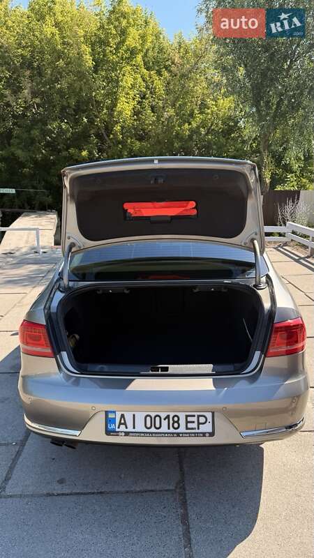 Седан Volkswagen Passat 2013 в Броварах