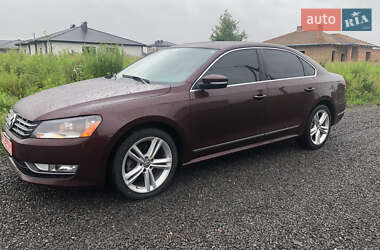 Седан Volkswagen Passat 2013 в Луцке