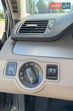 Седан Volkswagen Passat 2008 в 