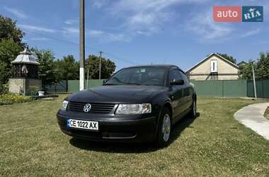 Седан Volkswagen Passat 2000 в Черновцах