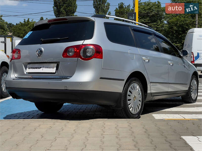 Универсал Volkswagen Passat 2010 в Одессе