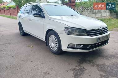 Универсал Volkswagen Passat 2012 в Ровно